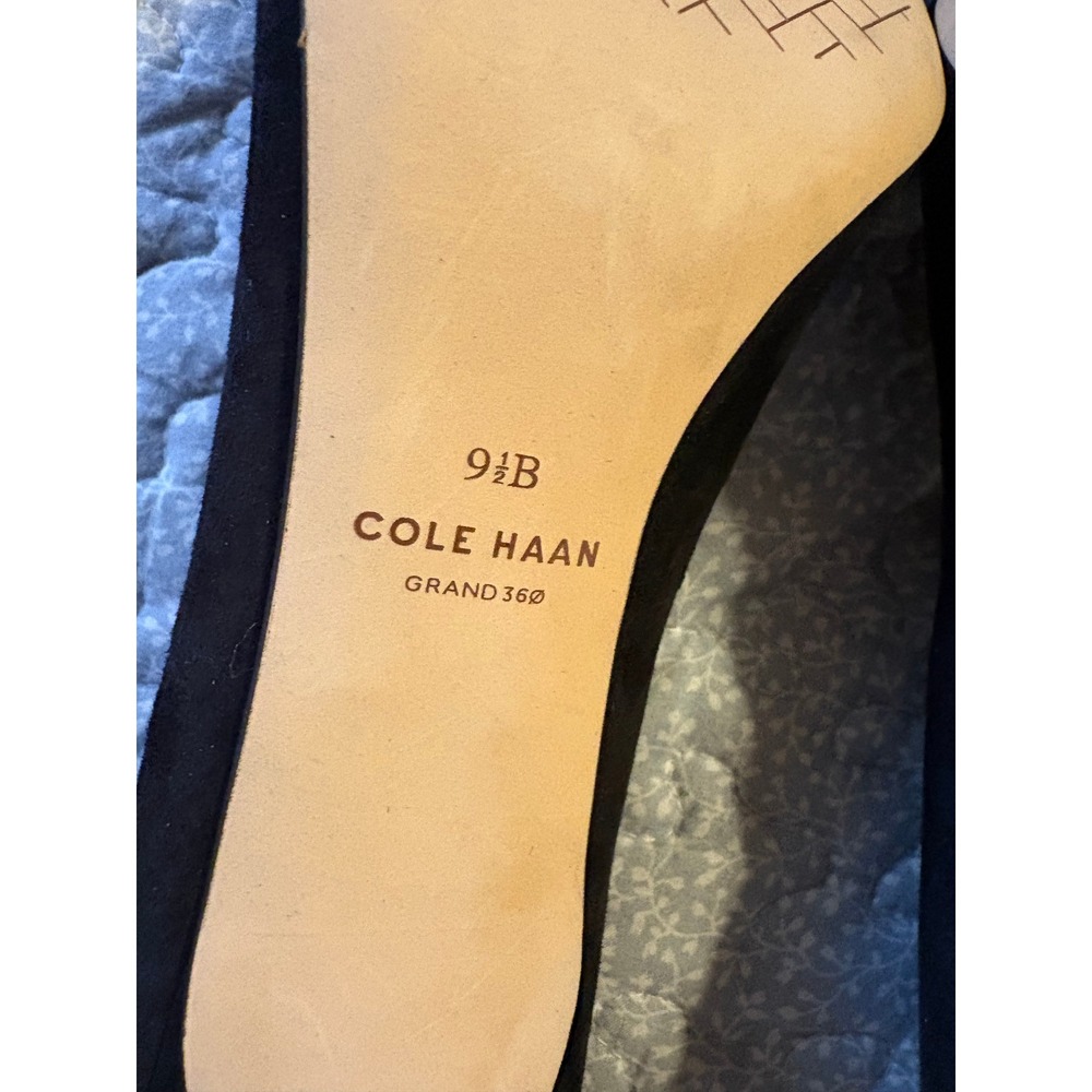 Cole Haan Grand 360 Black Suede Scalloped Pointed Toe Pumps W35022 Women's 9.5B - Picture 3 of 10